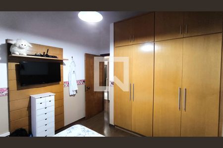 Casa à venda com 280m², 3 quartos e 2 vagas Casa à venda com 280m², 3 quartos e 2 vagasQuarto 3