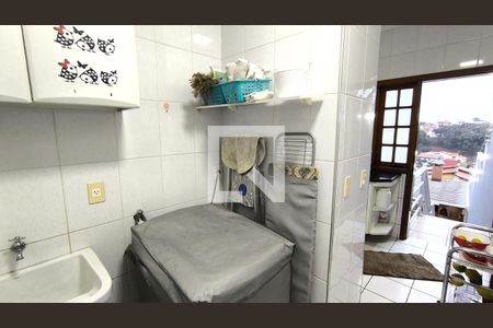 Casa à venda com 280m², 3 quartos e 2 vagas Casa à venda com 280m², 3 quartos e 2 vagasÁrea de serviço