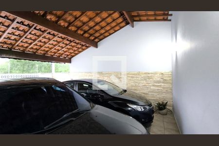 Casa à venda com 280m², 3 quartos e 2 vagas Casa à venda com 280m², 3 quartos e 2 vagasGaragem
