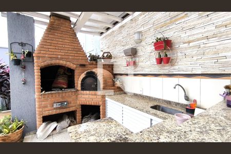 Casa à venda com 280m², 3 quartos e 2 vagas Casa à venda com 280m², 3 quartos e 2 vagasÁrea externa