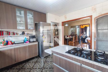 Casa à venda com 250m², 2 quartos e 2 vagas Casa à venda com 250m², 2 quartos e 2 vagasCozinha