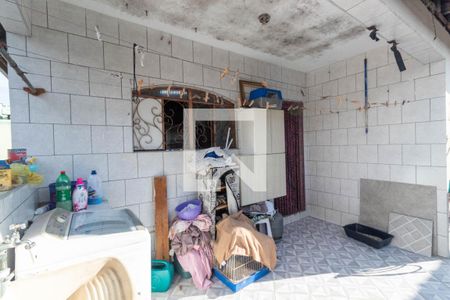 Casa à venda com 250m², 2 quartos e 2 vagas Casa à venda com 250m², 2 quartos e 2 vagasLavanderia