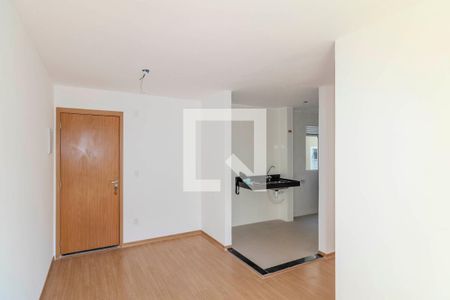 Sala de apartamento para alugar com 2 quartos, 45m² em Inhoaíba, Rio de Janeiro