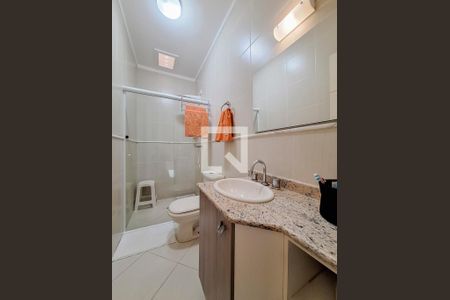 Casa de condomínio à venda com 130m², 3 quartos e 3 vagasBanheiro