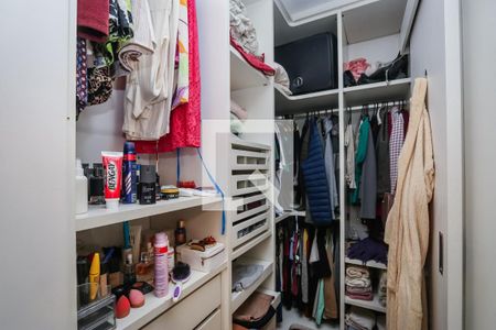 Apartamento para alugar com 80m², 2 quartos e 2 vagas Apartamento para alugar com 80m², 2 quartos e 2 vagasCloset