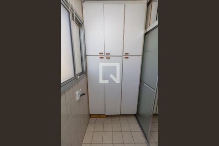 Apartamento para alugar com 60m², 2 quartos e 1 vagaÁrea de Serviço