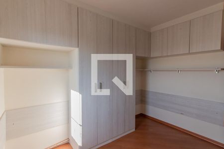 Apartamento à venda com 68m², 2 quartos e 1 vagaQuarto 2