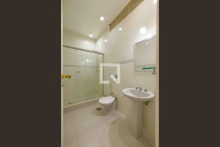 Apartamento à venda com 360m², 3 quartos e 3 vagasBanheiro da Suíte 1