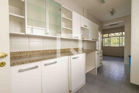 Apartamento à venda com 360m², 3 quartos e 3 vagasCozinha