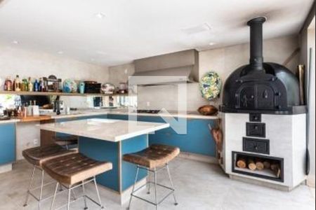 Casa de condomínio à venda com 459m², 3 quartos e 4 vagas