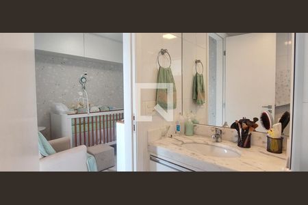 Apartamento à venda com 115m², 3 quartos e 2 vagasBanheiro Quarto 2 suíte