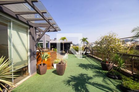 Apartamento à venda com 420m², 4 quartos e 4 vagasVaranda