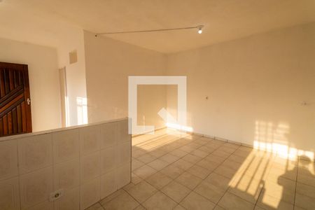 Sala/Cozinha de casa para alugar com 2 quartos, 50m² em Vila Olinda, São Paulo