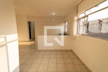 Sala/Cozinha de casa para alugar com 2 quartos, 50m² em Vila Olinda, São Paulo