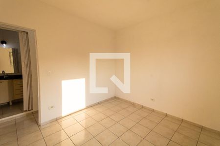 Quarto 1 de casa para alugar com 2 quartos, 50m² em Vila Olinda, São Paulo