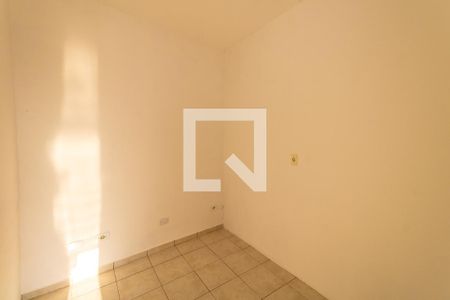 Quarto 2 de casa para alugar com 2 quartos, 50m² em Vila Olinda, São Paulo