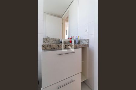 Apartamento à venda com 220m², 3 quartos e 3 vagasBanheiro social