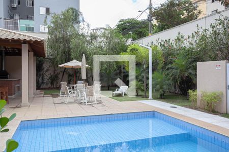 Apartamento à venda com 220m², 3 quartos e 3 vagasÁrea comum - Piscina