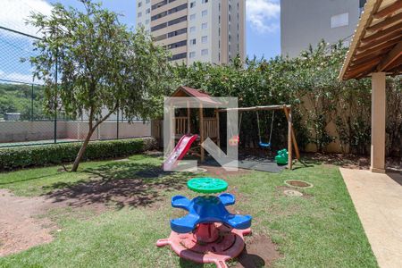 Apartamento à venda com 220m², 3 quartos e 3 vagasÁrea comum - Playground