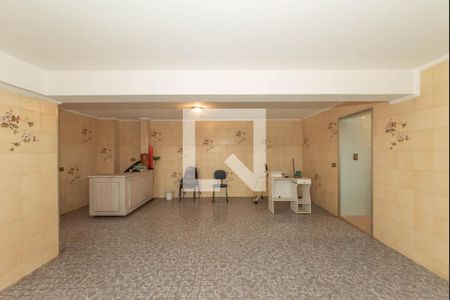 Casa à venda com 390m², 3 quartos e 3 vagas Casa à venda com 390m², 3 quartos e 3 vagasGaragem