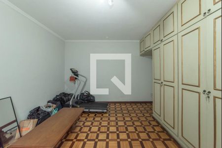 Casa à venda com 390m², 3 quartos e 3 vagas Casa à venda com 390m², 3 quartos e 3 vagasQuarto 2