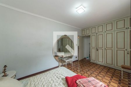 Casa à venda com 390m², 3 quartos e 3 vagas Casa à venda com 390m², 3 quartos e 3 vagasQuarto 3