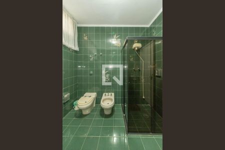 Casa à venda com 390m², 3 quartos e 3 vagas Casa à venda com 390m², 3 quartos e 3 vagasBanheiro 1