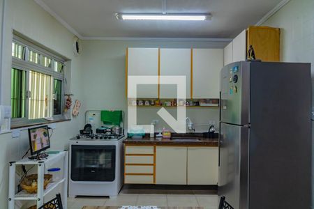 Casa à venda com 150m², 4 quartos e 4 vagas Casa à venda com 150m², 4 quartos e 4 vagasCozinha
