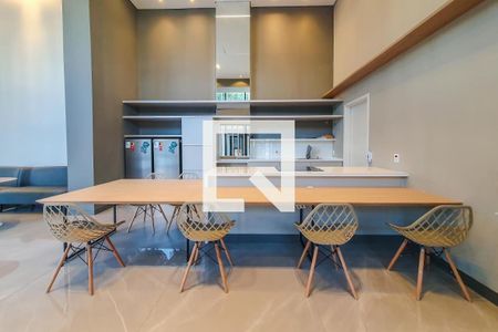 Apartamento à venda com 54m², 2 quartos e 1 vaga Apartamento à venda com 54m², 2 quartos e 1 vagaÁrea comum - Salão de festas