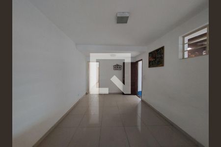 Sala de casa à venda com 3 quartos, 140m² em Vila Arriete, São Paulo