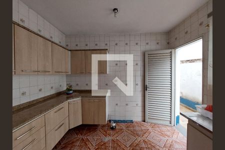 Casa à venda com 140m², 3 quartos e 2 vagasCozinha
