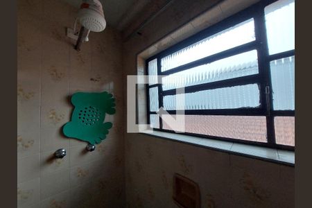 Casa à venda com 140m², 3 quartos e 2 vagasBanheiro 1