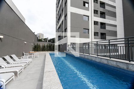 Apartamento para alugar com 27m², 1 quarto e sem vaga Apartamento para alugar com 27m², 1 quarto e sem vagaÁrea comum - Piscina