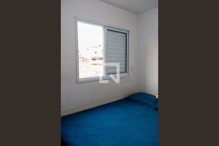 Quarto 2 de apartamento para alugar com 2 quartos, 46m² em Veloso, Osasco