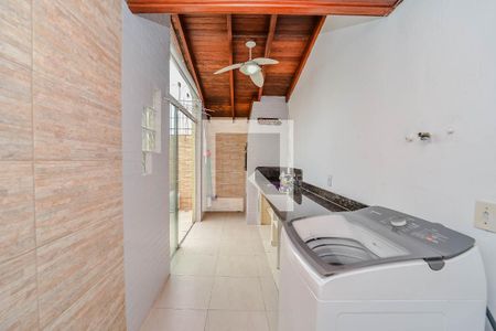 Casa de condomínio à venda com 74m², 2 quartos e 1 vaga Casa de condomínio à venda com 74m², 2 quartos e 1 vagaÁrea de Serviço
