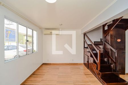 Casa de condomínio à venda com 74m², 2 quartos e 1 vaga Casa de condomínio à venda com 74m², 2 quartos e 1 vagaSala