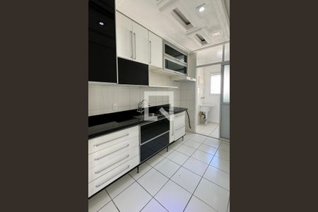 Apartamento à venda com 62m², 2 quartos e 2 vagasCozinha