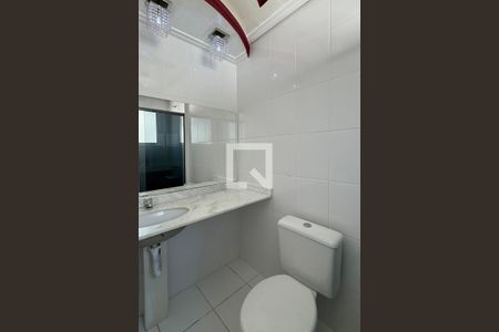 Apartamento à venda com 62m², 2 quartos e 2 vagasBanheiro da Suíte 1