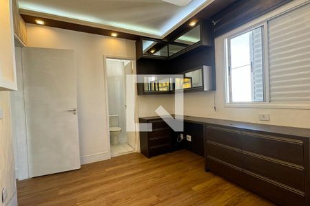 Suíte 1 de apartamento à venda com 2 quartos, 62m² em Jardim Tupanci, Barueri