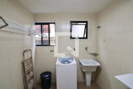 Apartamento para alugar com 100m², 3 quartos e 2 vagas Apartamento para alugar com 100m², 3 quartos e 2 vagasÁrea de Serviço