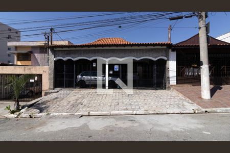 Fachada de casa para alugar com 1 quarto, 44m² em Parque Boturussu, São Paulo