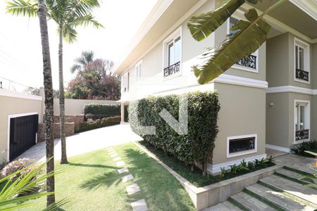 Casa à venda com 1145m², 3 quartos e 6 vagasQuintal