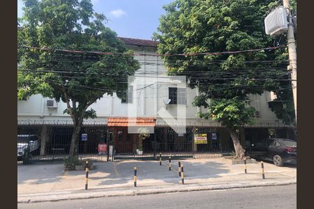 Apartamento para alugar com 99m², 2 quartos e 1 vagaFachada