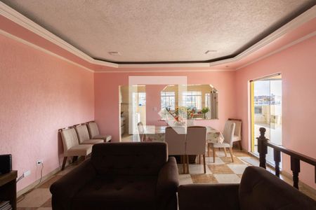 Casa à venda com 200m², 2 quartos e 4 vagasSala