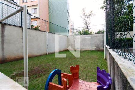 Apartamento para alugar com 47m², 2 quartos e 1 vaga Apartamento para alugar com 47m², 2 quartos e 1 vagaÁrea comum - Playground