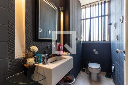 Apartamento à venda com 234m², 3 quartos e 2 vagas Apartamento à venda com 234m², 3 quartos e 2 vagasLavabo