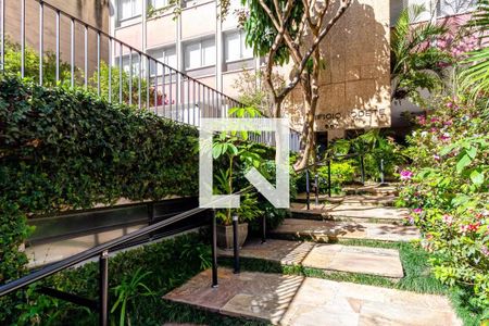 Apartamento à venda com 234m², 3 quartos e 2 vagas Apartamento à venda com 234m², 3 quartos e 2 vagasÁrea Comum - Hall de Entrada