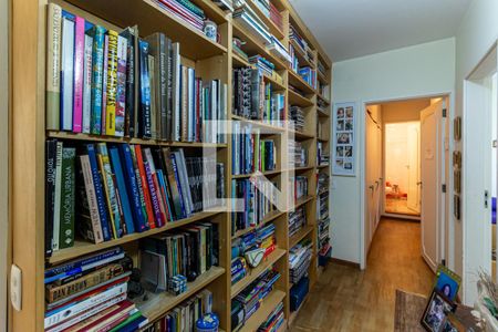 Apartamento à venda com 234m², 3 quartos e 2 vagas Apartamento à venda com 234m², 3 quartos e 2 vagasCorredor