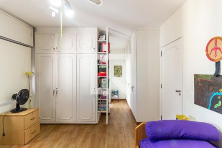 Apartamento à venda com 234m², 3 quartos e 2 vagas Apartamento à venda com 234m², 3 quartos e 2 vagasSuíte 2 - Quarto