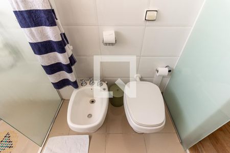 Apartamento à venda com 234m², 3 quartos e 2 vagas Apartamento à venda com 234m², 3 quartos e 2 vagasSuíte 2 - Banheiro